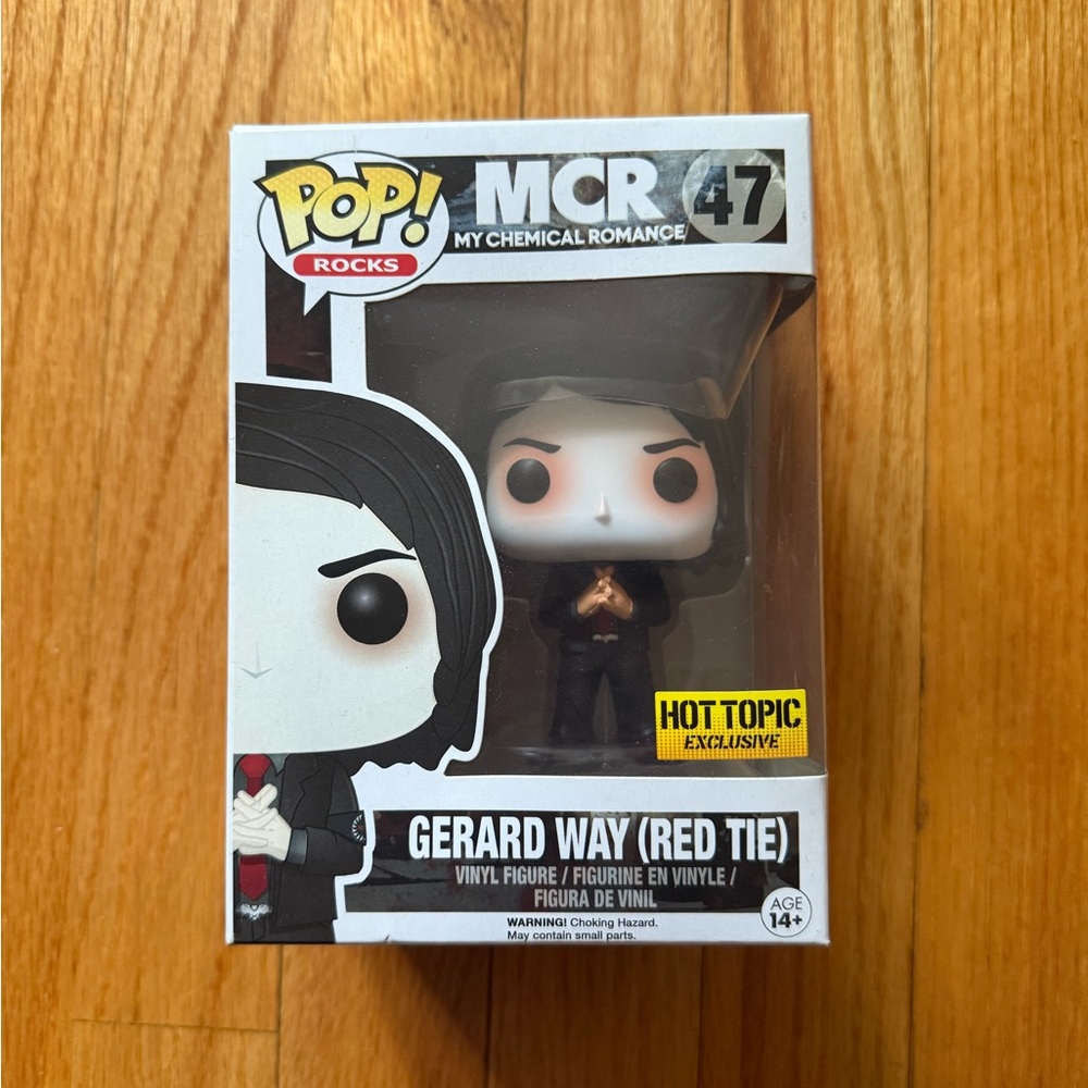 Hot Topic My Chemical Romance Gerard Way Vinyl Figure – Black with Red Tie